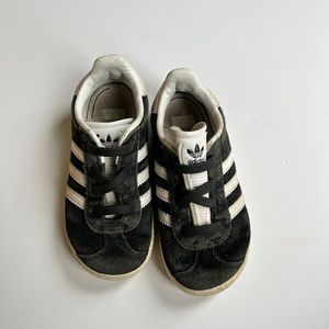 2/25$ 🌈 Kids’ adidas Gazelles